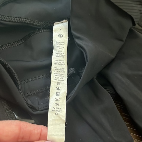Lululemon Athletica rare black gloss trim run high rise leggings tights Size 2 - Picture 12 of 17